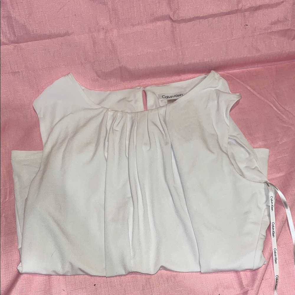 Calvin Klein Elegant White Blouse